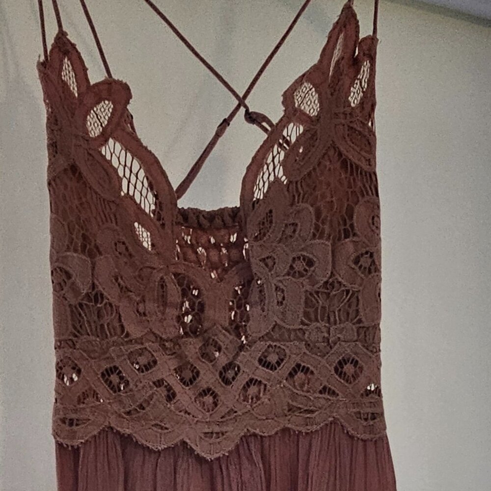 Beautiful pale pink ladies dress size small